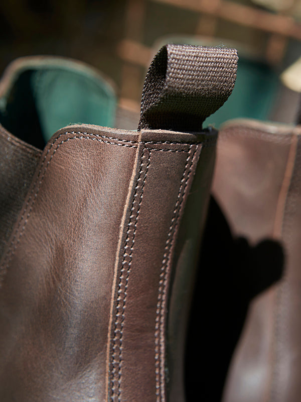 Falcon Men s Chelsea Boot in Brown Leather